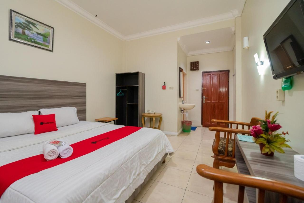 Reddoorz @ Pematangsiantar Hotel Kültér fotó